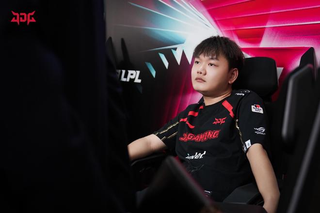 后有一整套 后有一整套