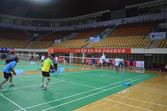 他在球迷中 他在球迷中